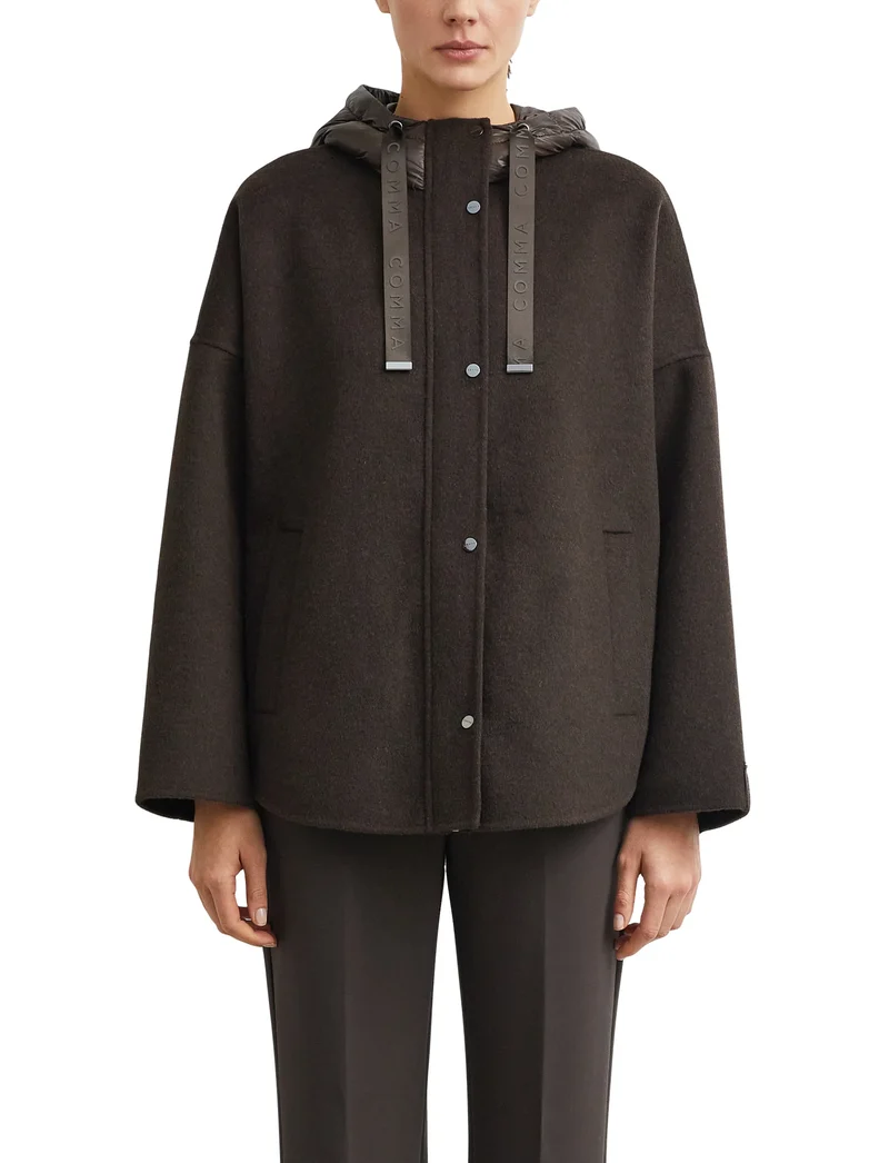 Cape-jacke mit Kapuze