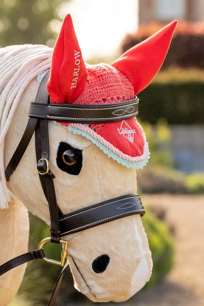 Harlow Hobby Horse Fliegenhaube Coral Crush Einheitsgröße
