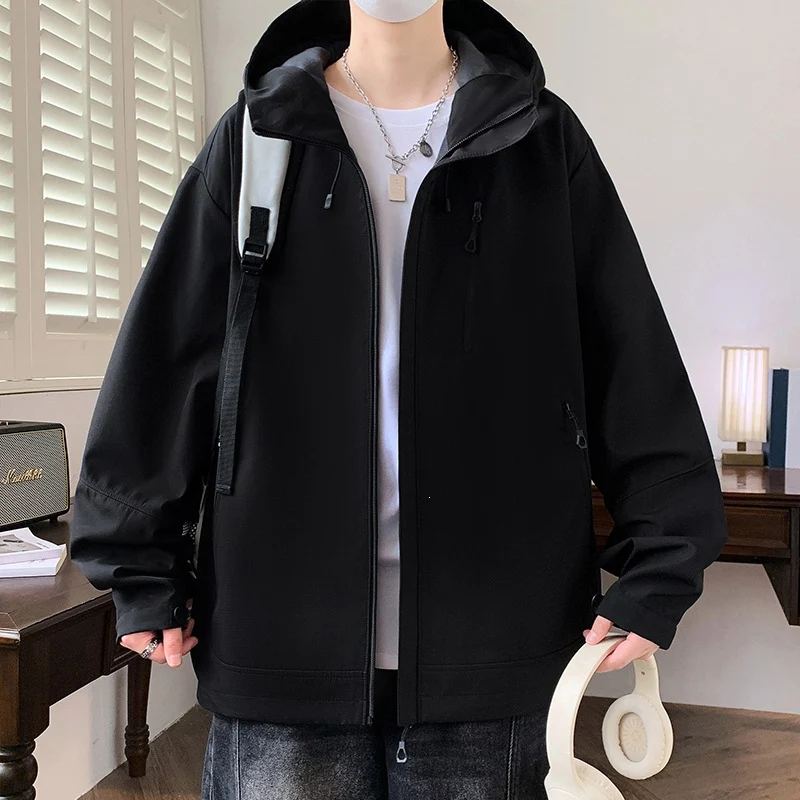 Herren Boxy-Kapuzen-Softshelljacke mit verdecktem Reißverschluss, Multifunktionalen Zipper-Taschen & Oversize-Schnitt Drune