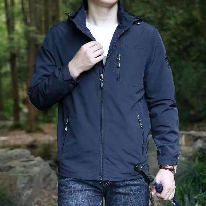 Herren Atmungsaktive Trekking‑Shelljacke mit Kapuze, Brusttasche & Reißverschlusstaschen Drune