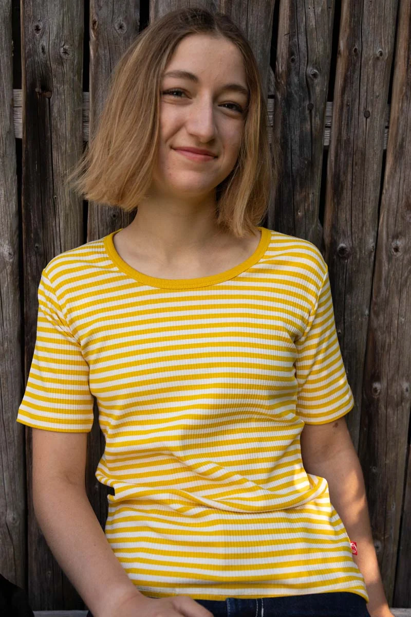Danerolemodel Ribbing Tee Faded Yellow/Chalk