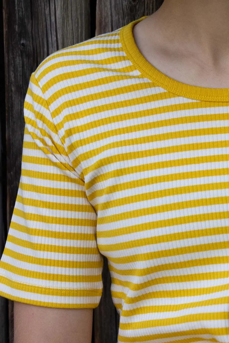 Danerolemodel Ribbing Tee Faded Yellow/Chalk