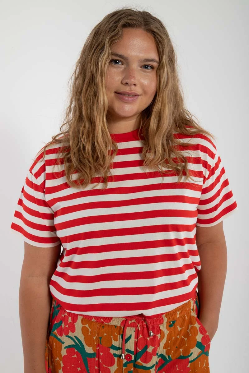 Danebasic Boxy Tee Summer Red/Chalk