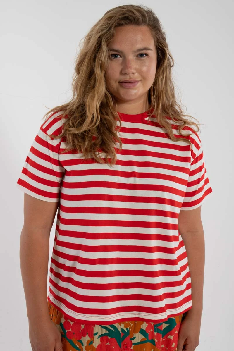 Danebasic Boxy Tee Summer Red/Chalk