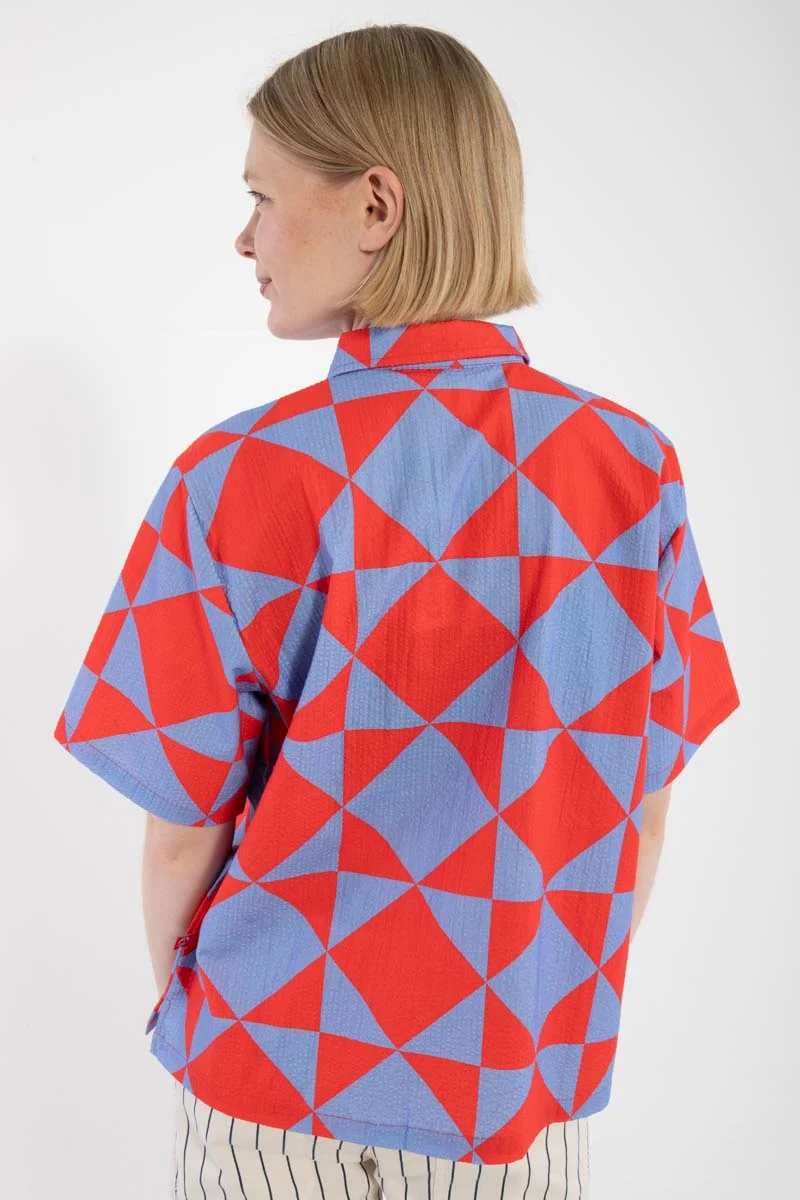 Daneblomme SS Searsucker Shirt Summer Red/Waterblue DIAMETRIC