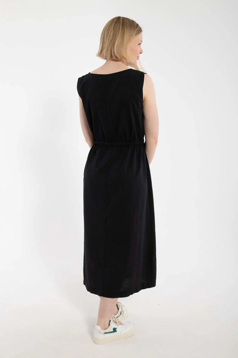 Danemimi Searsucker Dress Black