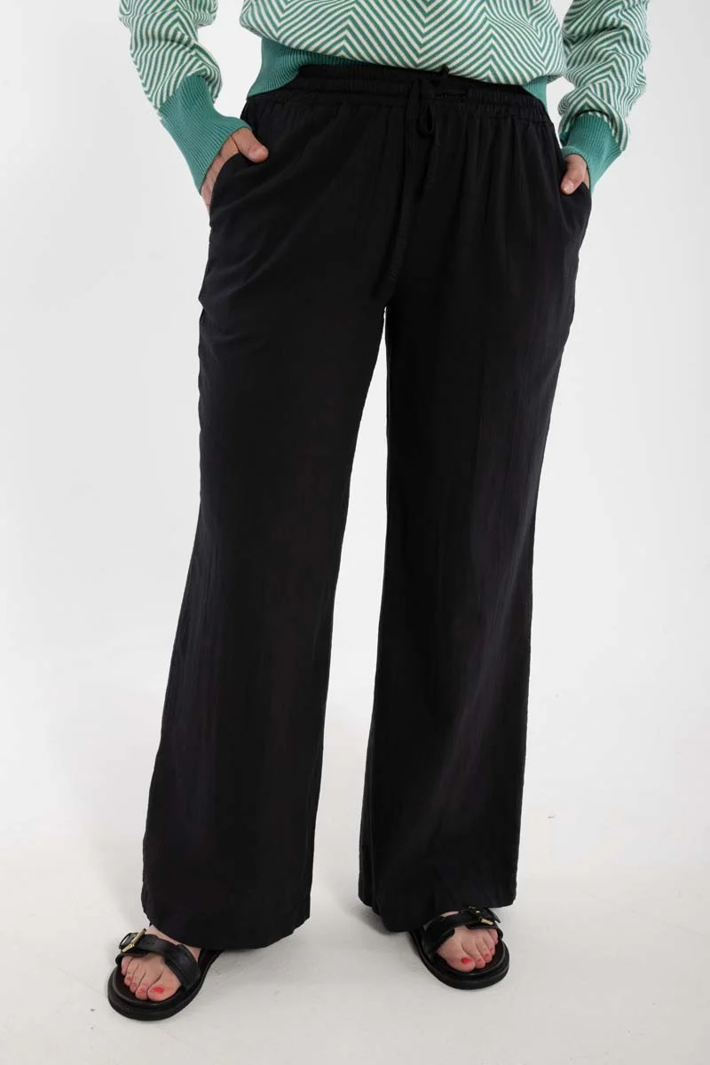 Danenynne Searsucker Pants Black