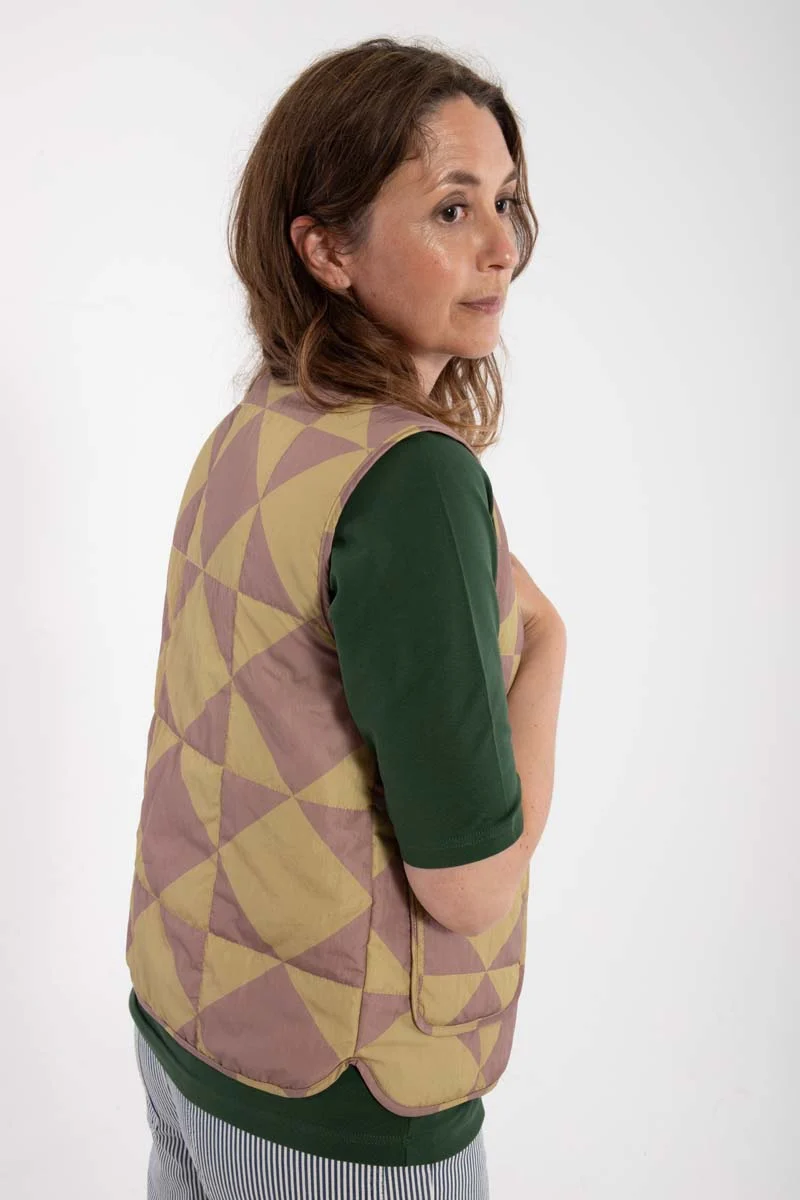 Danefield AOP Thermo Vest Dk Rose Beige/Beige DIAMETRIC