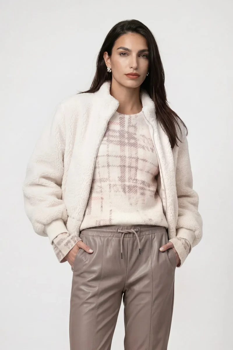 Teddyjacke mit Stehkragen