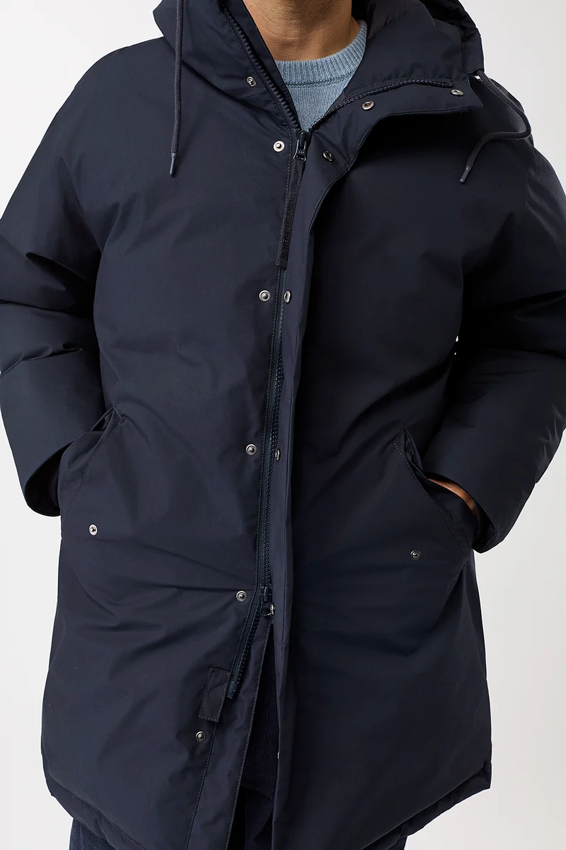 Parka aus Eco Daune mit Kapuze (Navy)
