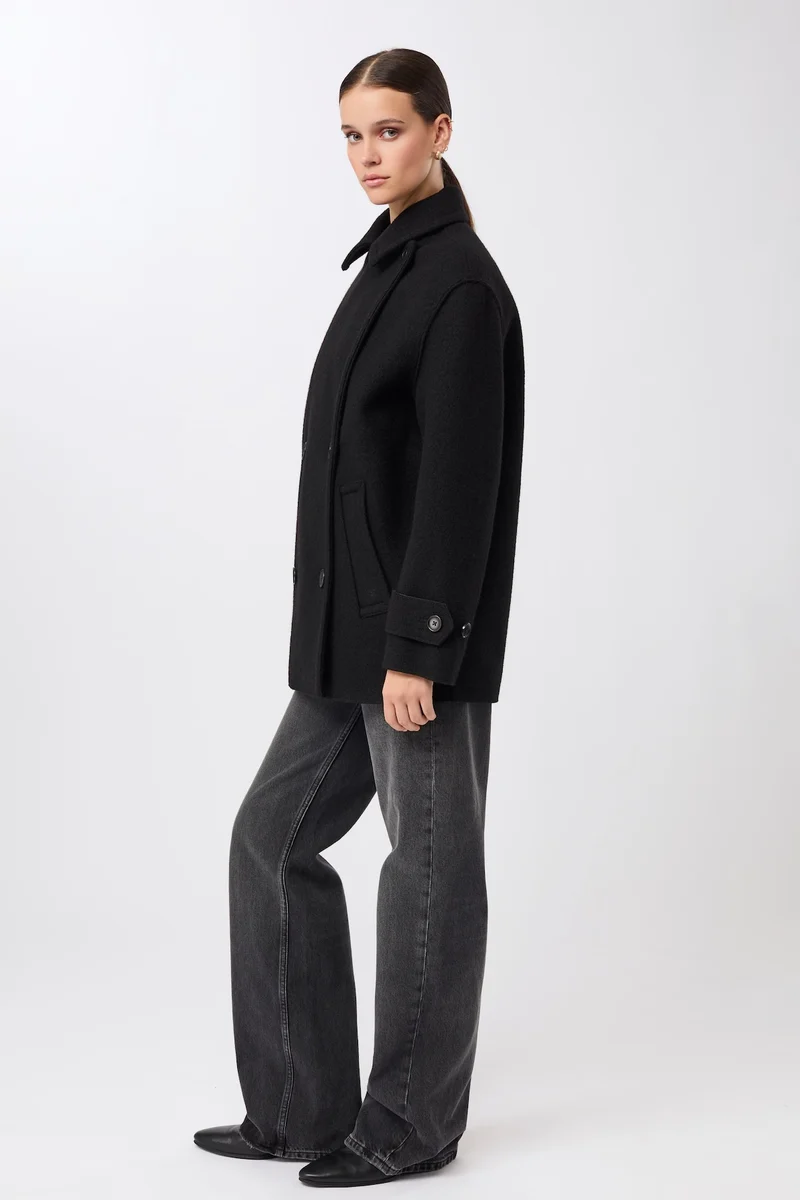 Langer Cabanstyle mit großem Kragen (Black)