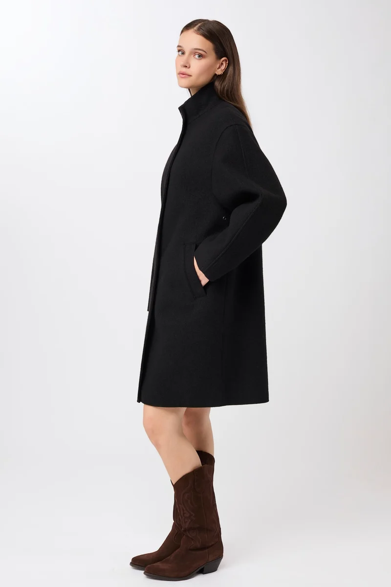 Kurzer Mantel aus Walk mit Membran (Black)