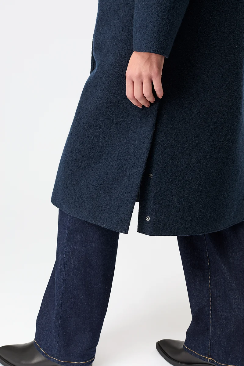 Kapuzenmantel aus Walk mit Membran (Navy)