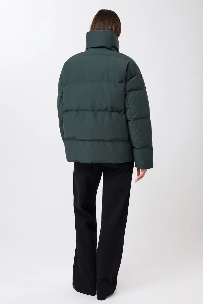 Gesteppte Jacke aus Eco Daune mit Stehkragen (Fir)