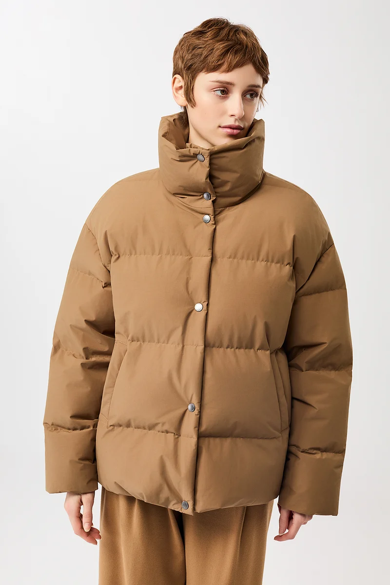Gesteppte Jacke aus Eco Daune mit Stehkragen (Oak)