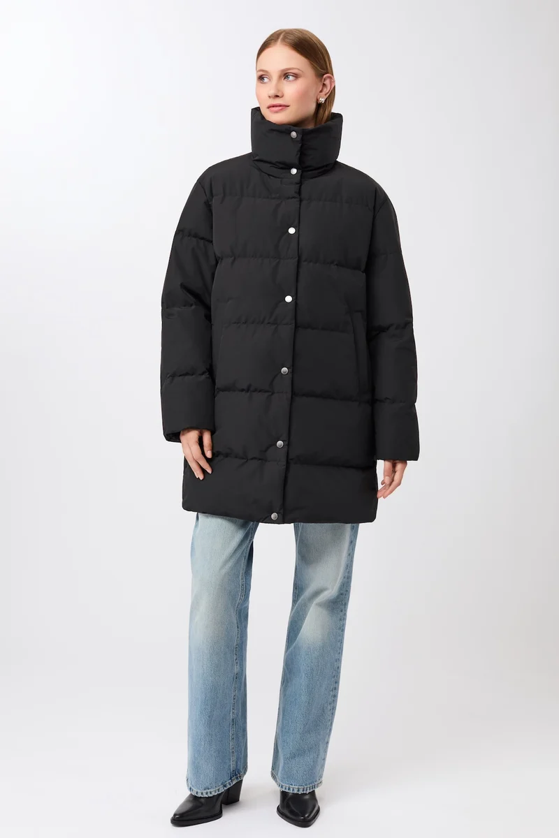 Jacke mit Stehkragen aus Eco Daune (Black)