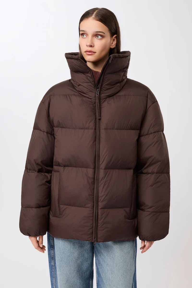 Steppjacke mit Kragen und abnehmbarer Kapuze (Coffee)