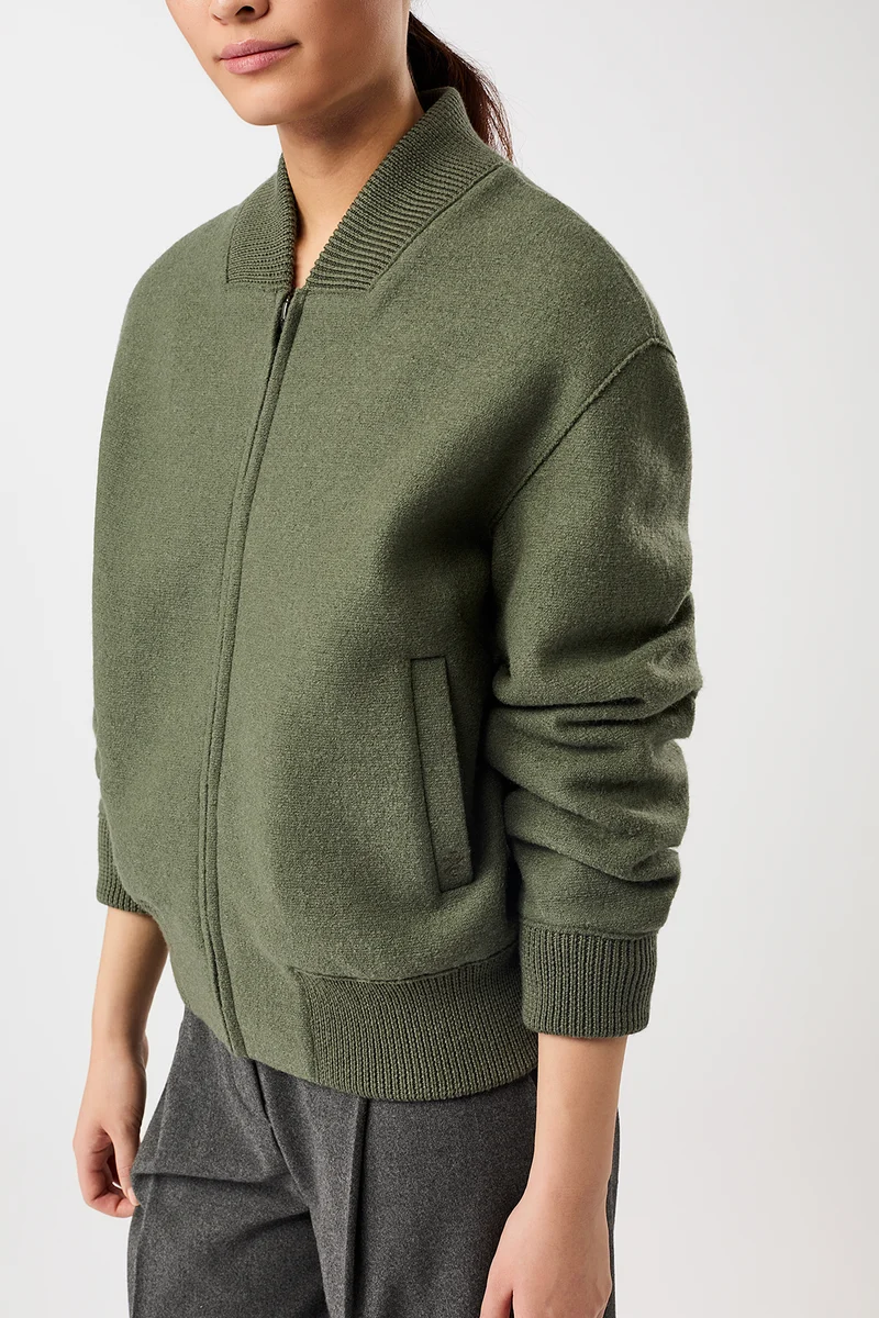90er Bomber Style mit Rippe (Sencha)