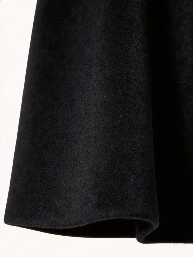 Robert | Timeless and Sophisticated Trench Coat