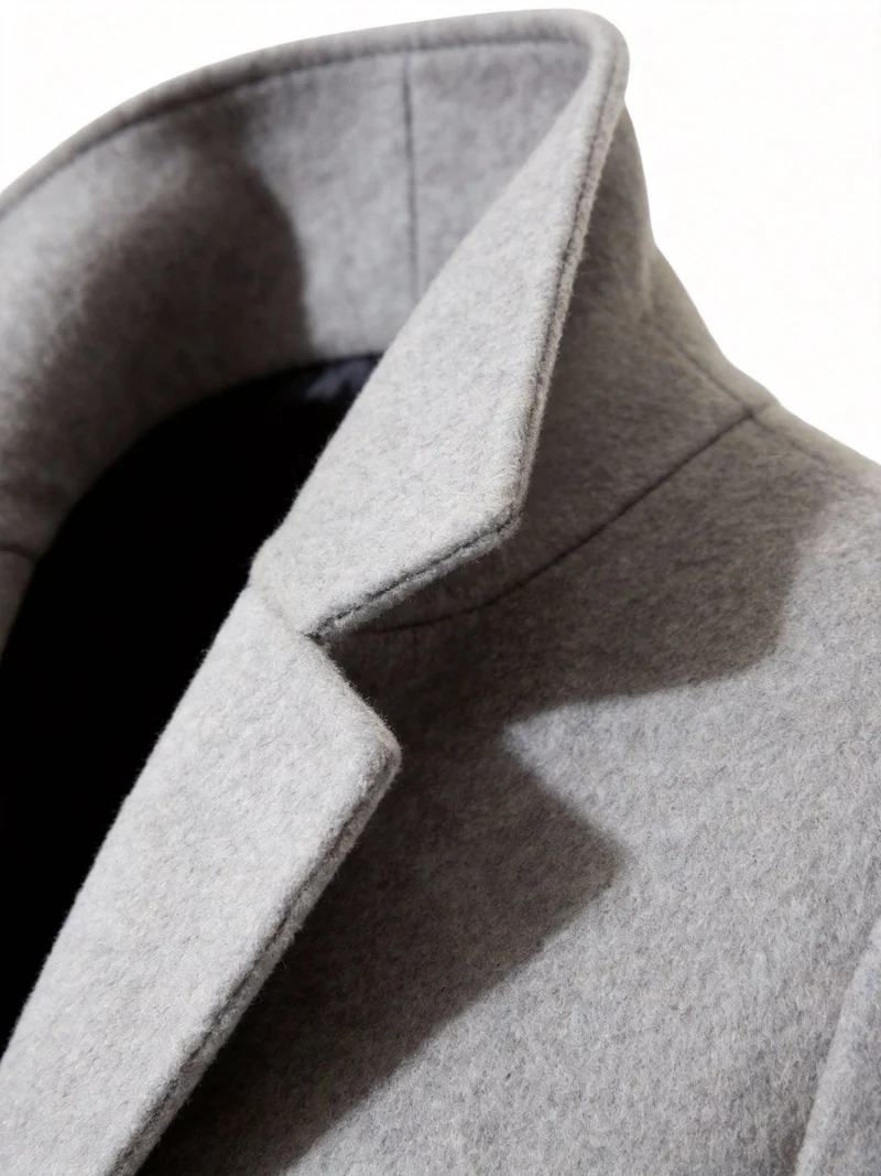 Robert | Timeless and Sophisticated Trench Coat