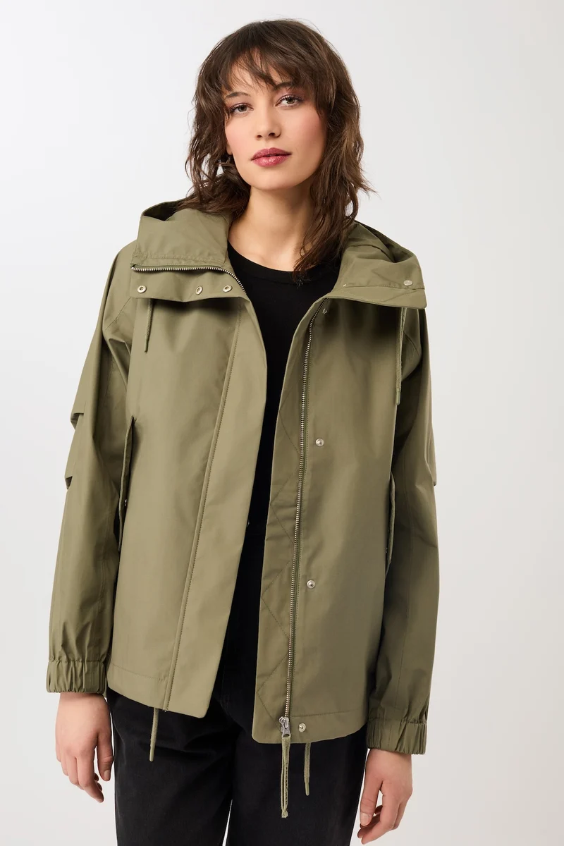 Kapuzenjacke mit Falten am Arm (Stone Moss)