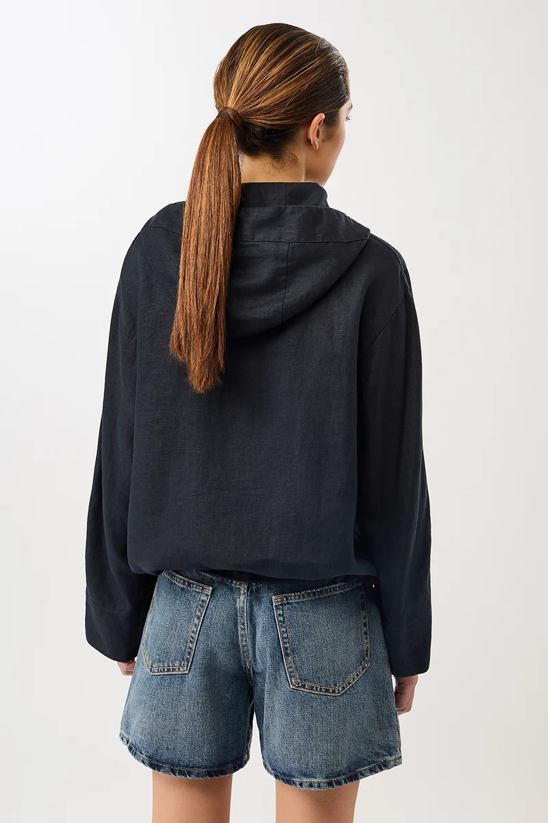 Lockere Jacke mit Kordelzug in Kapuze (Navy)