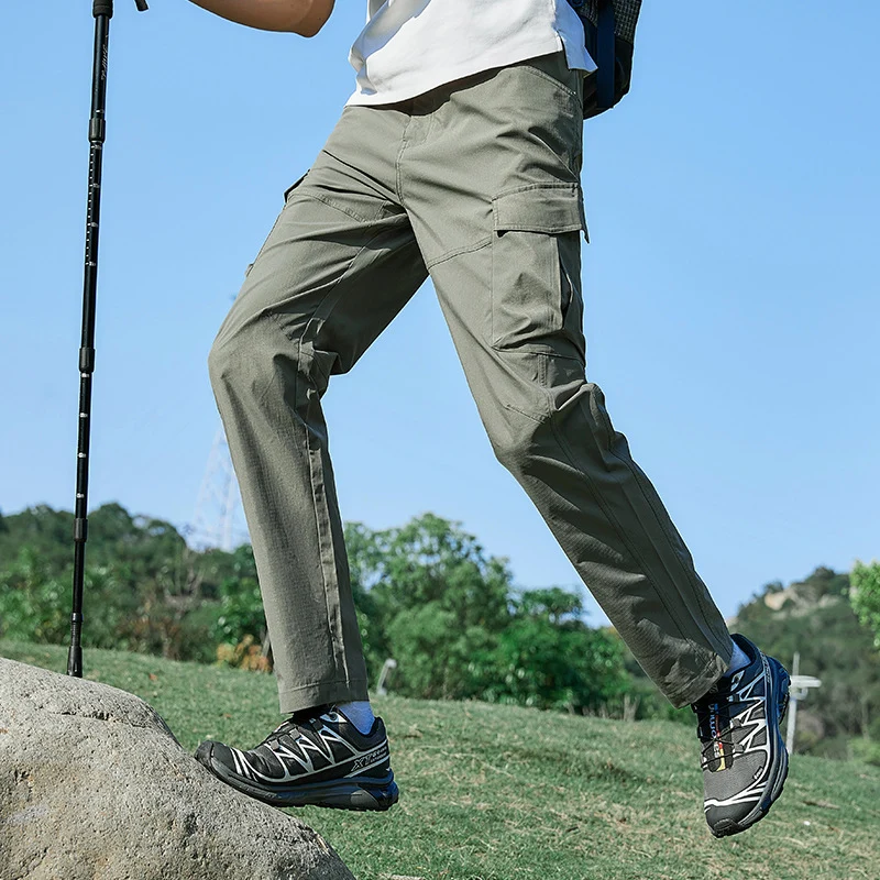 Herren Leichte Trekking-Cargohose mit Stretch-Anteil, vorgeformten Knien und Mehrfachtaschen Drune
