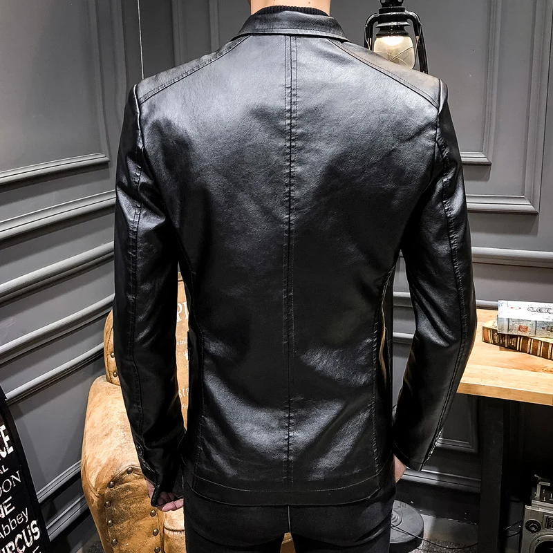 Herren Lässiges Slim-Fit Kunstleder-Sakko mit Reverskragen und aufgesetzten Taschen Drune