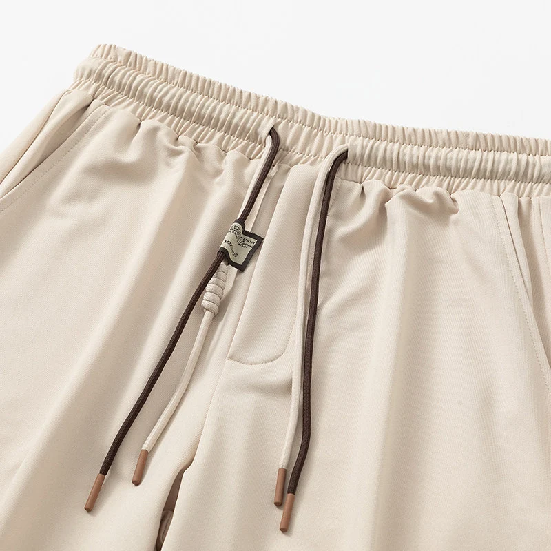 Herren Komfort-Jogginghose mit nachhaltigem Interlock-Stretch, verdeckten Eingrifftaschen & elastischen Knöchelbündchen Drune