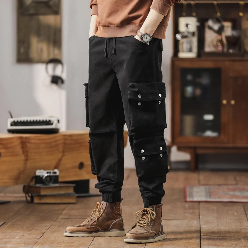 Herren Cargohose mit multifunktionalen Pattentaschen und elastischem Saum Drune