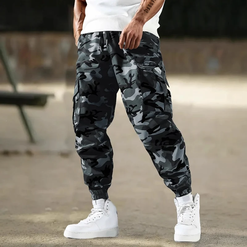Herren Cargohose im Joggerstil mit Tarnmuster, elastischem Bund und Knöchelbündchen Drune
