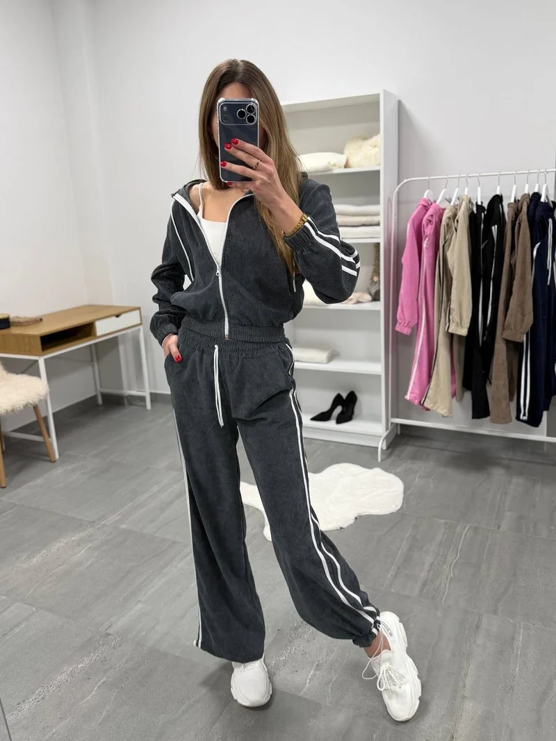 Damen Cord-Jogginganzug mit Kapuze, seitlichen Kontraststreifen, Tunnelzug und elastischen Saumbündchen Drune