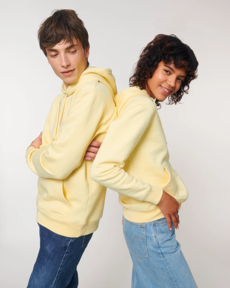 Ikonischer Kapuzenpullover aus Bio-Baumwolle zum Personalisieren
