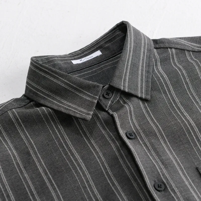 Herren Relaxed-Stripe Hemdjacke aus feinem Baumwoll-Twill mit aufgesetzter Brusttasche Drune