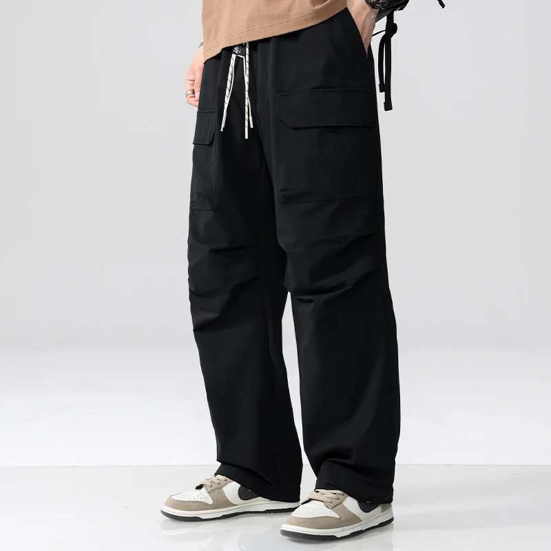 Herren Oversize-Cargohose aus leichtem Funktionsstoff mit Kordelzugbund und Mehrfachtaschen Drune