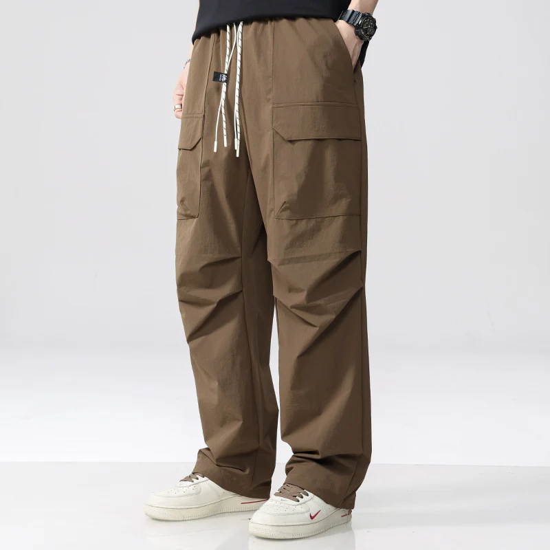 Herren Oversize-Cargohose aus leichtem Funktionsstoff mit Kordelzugbund und Mehrfachtaschen Drune