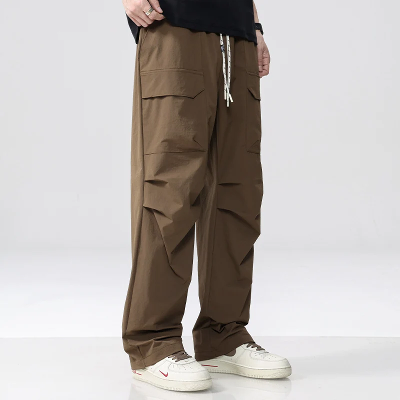 Herren Oversize-Cargohose aus leichtem Funktionsstoff mit Kordelzugbund und Mehrfachtaschen Drune