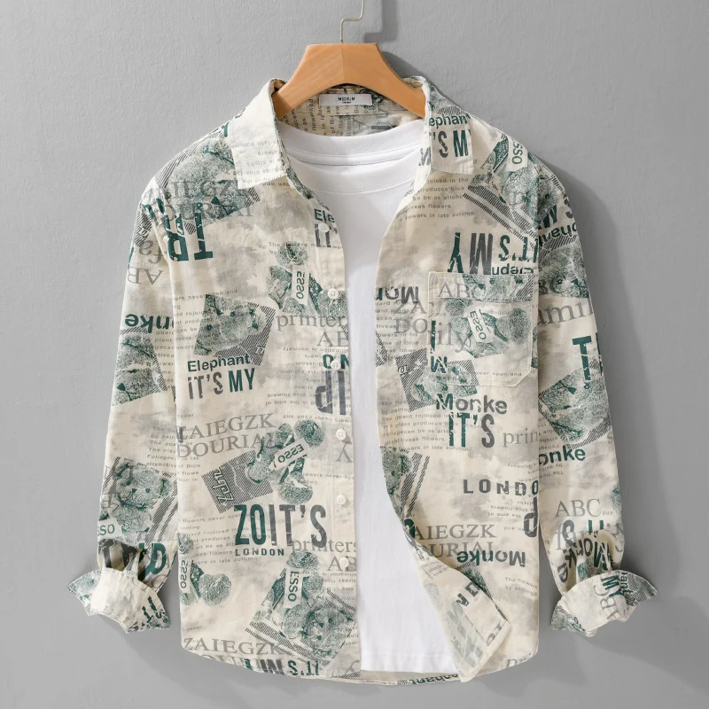 Herren Overshirt aus Baumwoll‑Leinen mit typografischem Zeitungsprint und Relaxed‑Fit Drune