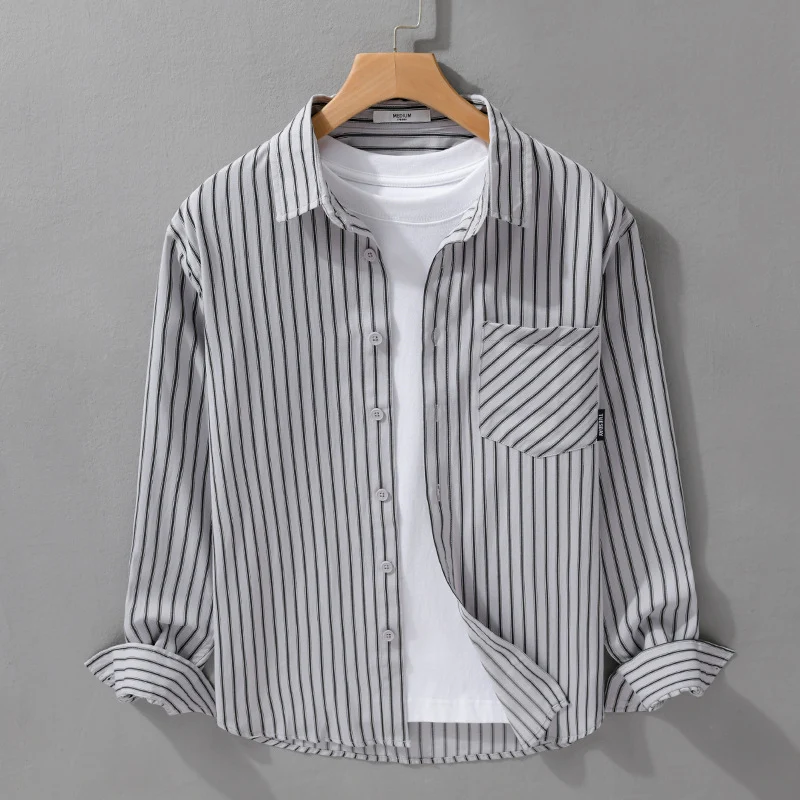 Herren Nadelstreifen-Langarm-Hemdjacke im Overshirt‑Stil aus leichtem Baumwollmix mit diagonaler Brusttasche Drune