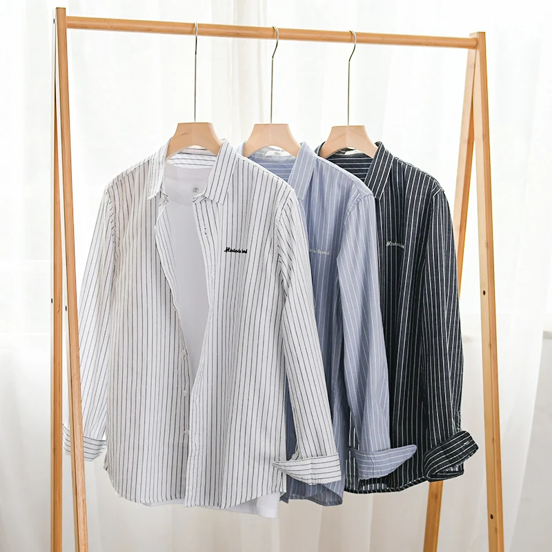 Herren Nadelstreifen-Lagenhemd im Overshirt-Stil mit dezenter Bruststickerei Drune