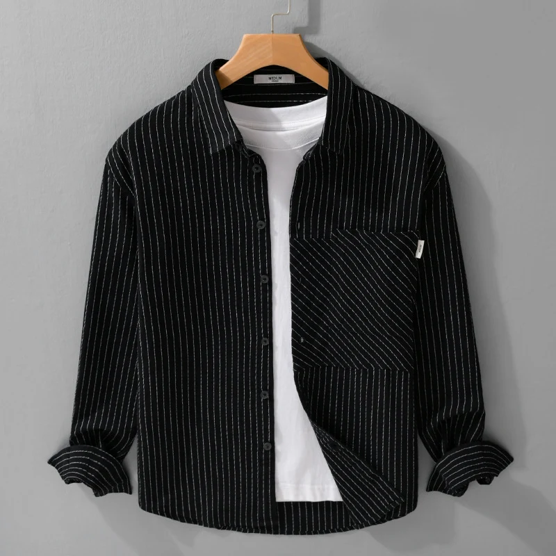 Herren Nadelstreifen-Hemd im Relaxed-Fit mit diagonalem Brustpatch Drune