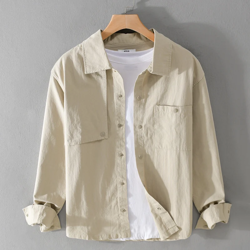 Herren Minimalistisches Baumwoll-Utility-Overshirt mit Druckknopf-Leiste und Brusttaschen Drune