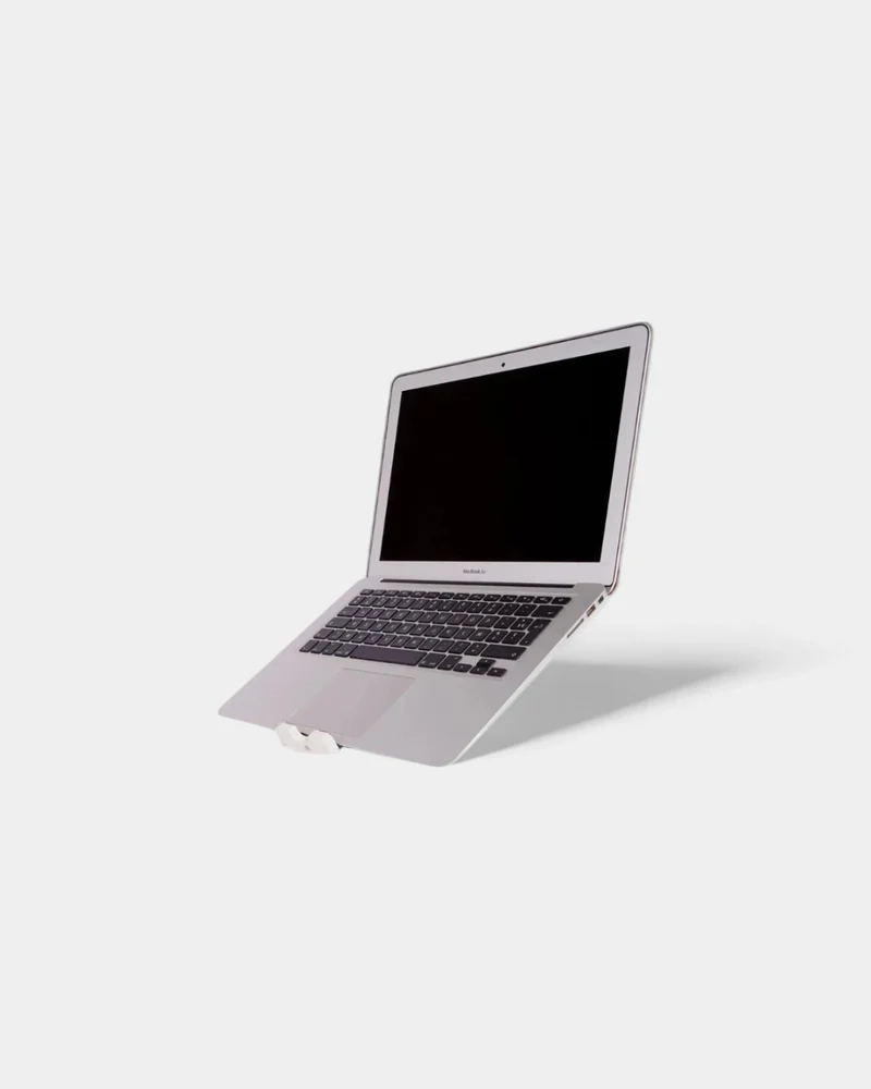 Laptopständer aus recyceltem Kunststoff zum Personalisieren