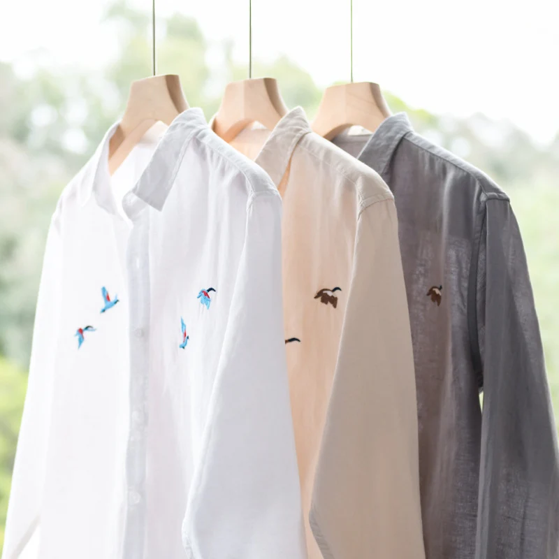 Herren Leichtes Leinenhemd mit feiner Vogelstickerei und Relaxed Fit Drune