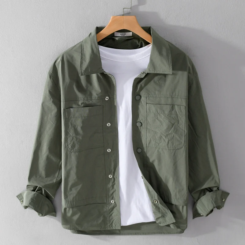 Herren Leichtes Baumwoll-Overshirt mit Kentkragen, aufgesetzten Brusttaschen und Relaxed-Fit Drune
