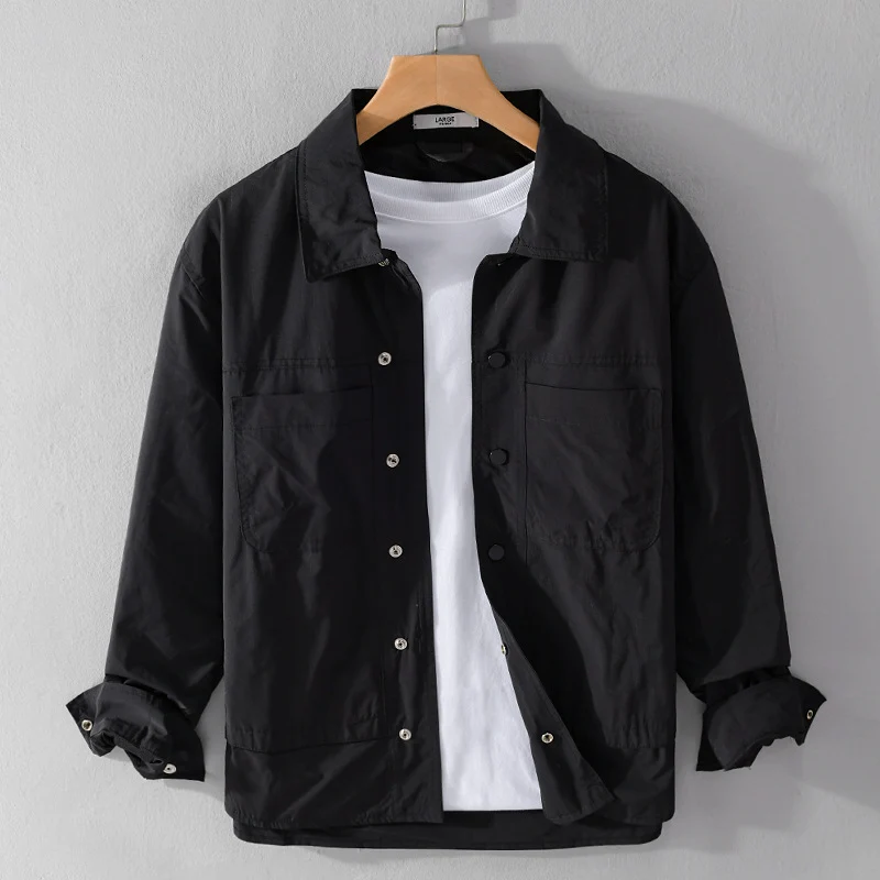 Herren Leichtes Baumwoll-Overshirt mit Kentkragen, aufgesetzten Brusttaschen und Relaxed-Fit Drune