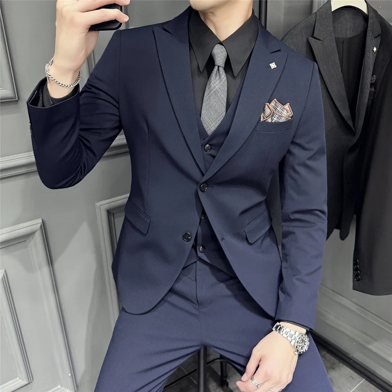 Herren Slim-Fit Businessanzug mit Weste, schmalem Revers und feiner Struktur Drune