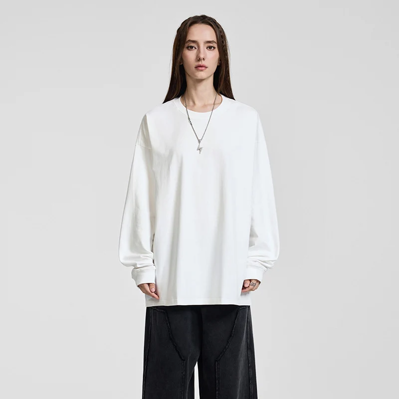 Herren Oversize-Langarmshirt mit überschnittener Schulter und Rundhalsausschnitt Drune