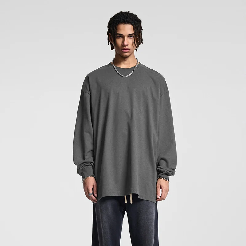 Herren Oversize-Langarmshirt mit überschnittener Schulter und Rundhalsausschnitt Drune