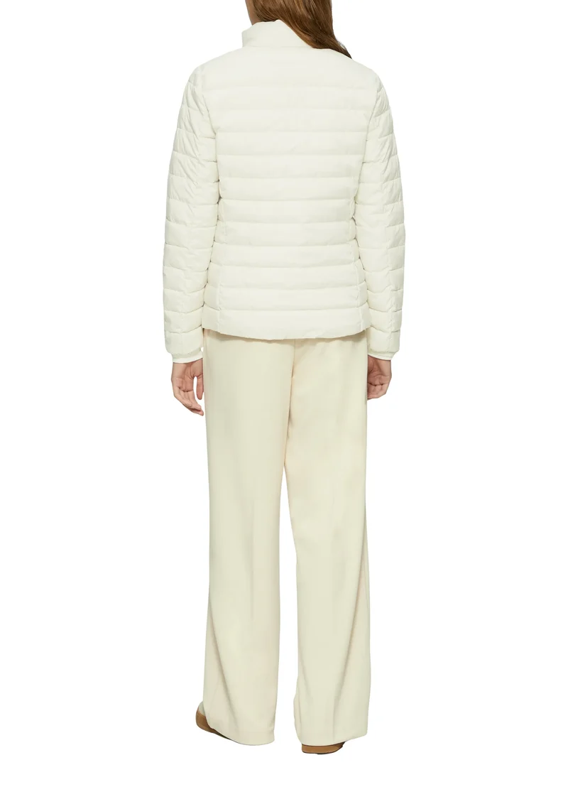 Steppjacke mit Stehkragen